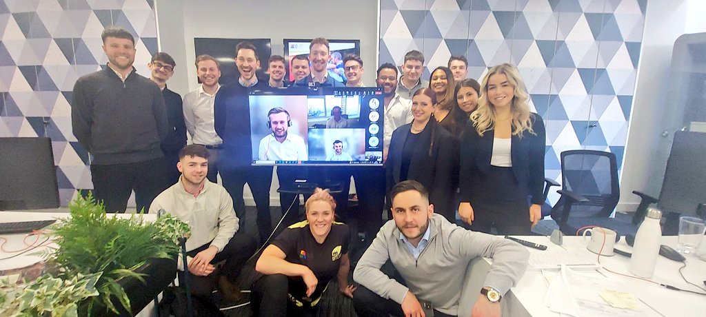 RugbyLeeds's tweet photo. Another  @Offload_RL  session delivered and well recieved by @leedsrhinos player @04hardcastle on Stress and Coping. The recruitment company @JBAndrews_  and a great partner of @RugbyLeeds are benefitting so much from the programme. @RLCares https://t.co/X6lLxXUK2l