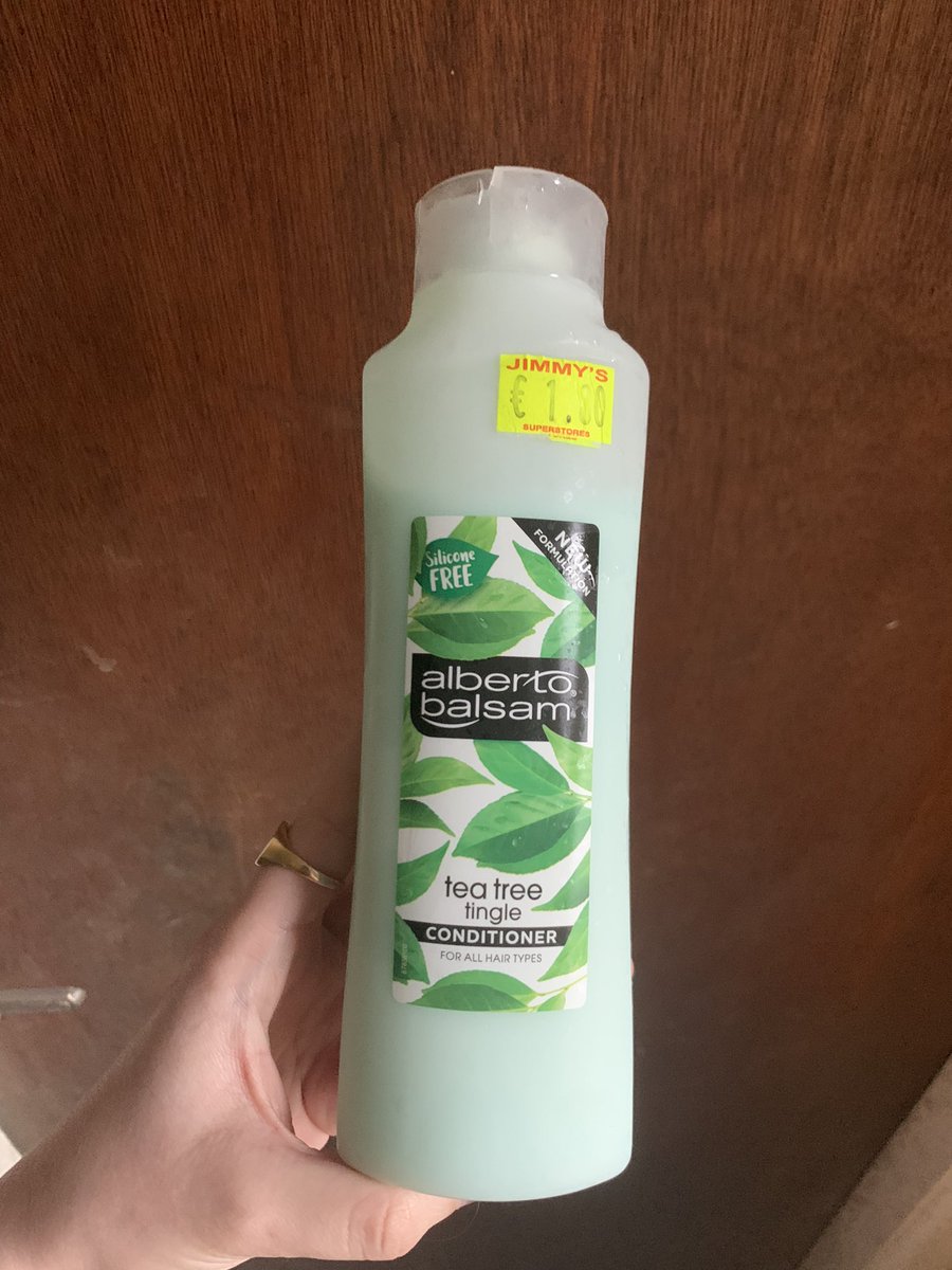 draw_rod's tweet photo. when he has the aphex twin shower supplies >> 😍❤️‍🔥🤤 https://t.co/CVqGxACEVZ