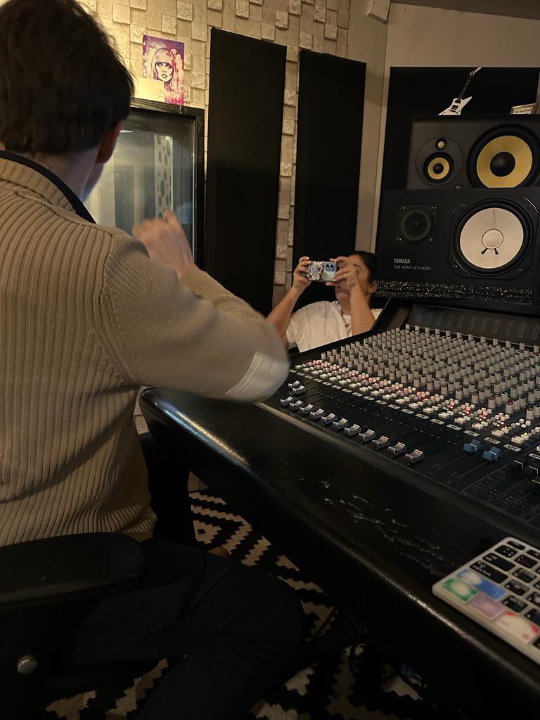 PopstarpartyL's tweet photo. We’re a tribe of right-brained, like-minded #creators. We dare to dream, we push boundaries and take risks. We exist to #create.
02084445054
#musicmakers #songmaker #beatmakers #musicproductions #songcomposition #songarrangement #orginalmusic https://t.co/bnEh3XTw0s