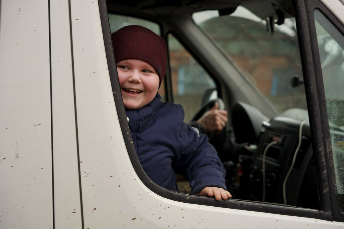 giammarcosicuro's tweet image. Un bambino pronto per essere evacuato dal fronte di #bakhmut. 

#ukraine #donbass @RaiNews