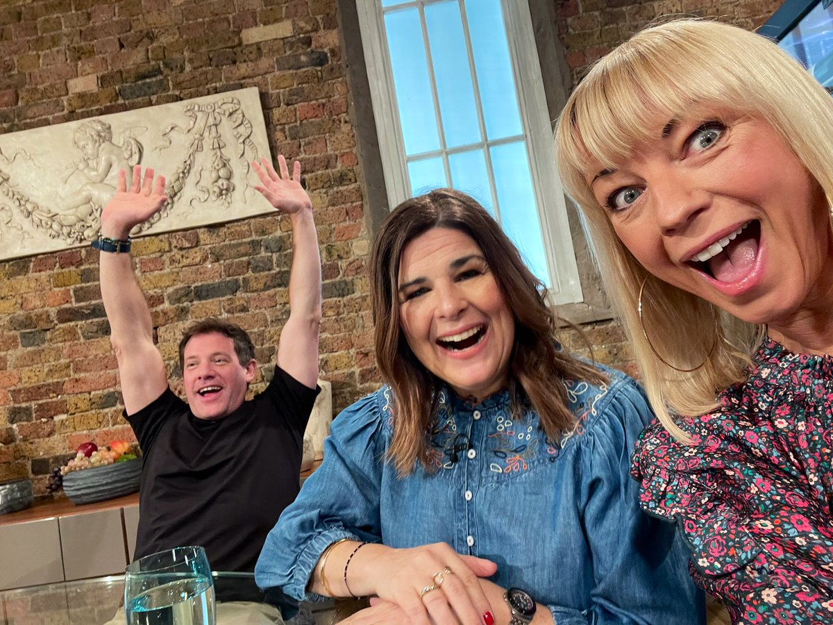 sara cox💙 tweet media