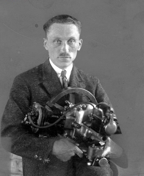 11 March 1892 | A Pole, Tadeusz Tański, was born. An engineer & designer of the 1st Polish serially-built car, the CWS T-1. In #Auschwitz from 1 February 1941. No. 9455 He perished in the camp on 23 March 1941.