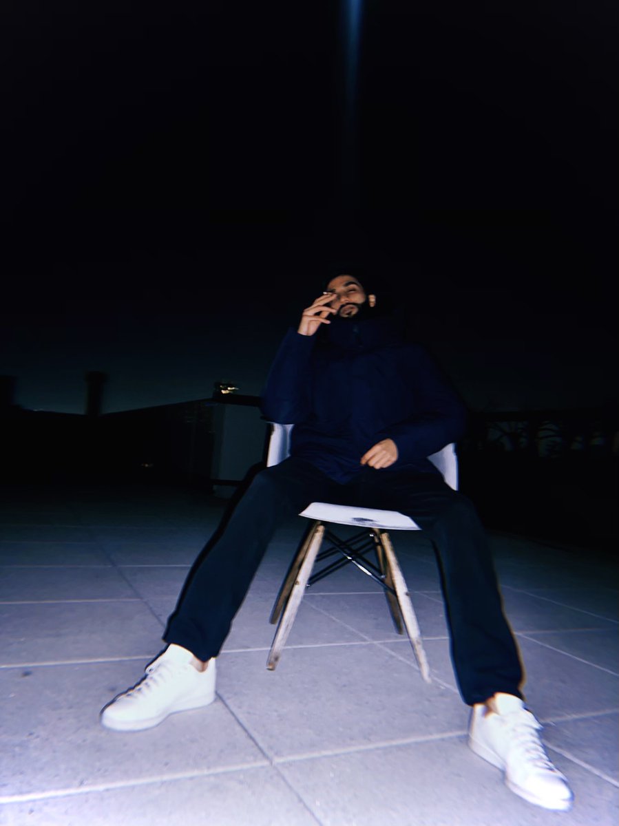 jonemilanthony's tweet photo. BLUE HUES https://t.co/shHLHRYl2B