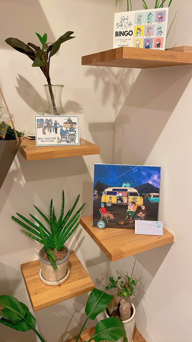 STELLA_y_s's tweet photo. 初めてのリアルイベント❣️ビンゴ大会で3位頂いてしまいました😭こんな私でよかったのか…大事に大事にさせて頂きます🙏来場していたみなさん優しくてよかった🥹人見知り全開なのに丁寧にご対応頂き🙏感謝です🥲#シティ活
@NFTsanokoka @cityboygirl_nft @ujuuna999 @tonoken_nft https://t.co/aHA6Lt6shq