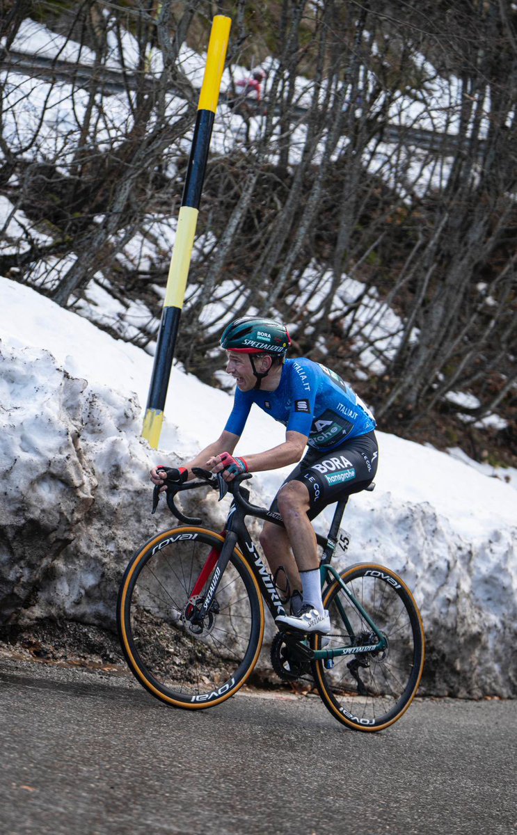 Great day in blue yesterday 💙
Big thanks to all my teammates! <a href="/BORAhansgrohe/">Gabor Gamble</a> #TirrenoAdriatico