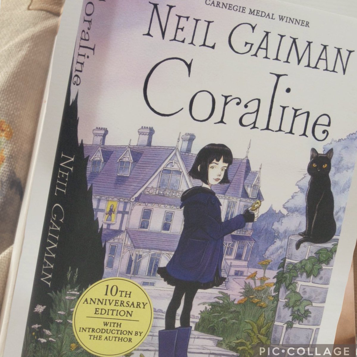 _lilacpages_'s tweet photo. “Fairytales are more than true:
Not because they tell us 
that dragons exist.
But because they tell us 
that dragons can be beaten”
~ Coraline by Neil Gaiman ~ https://t.co/h0dcPNU53z