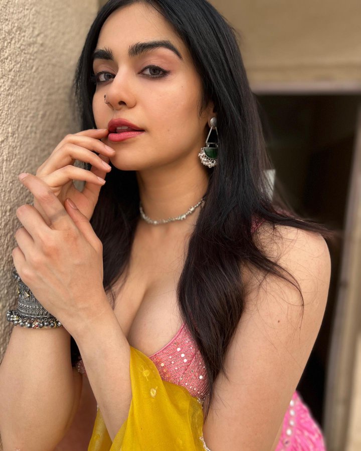 Fq7pHqWX0AApiI6?format=jpg&name=900x900