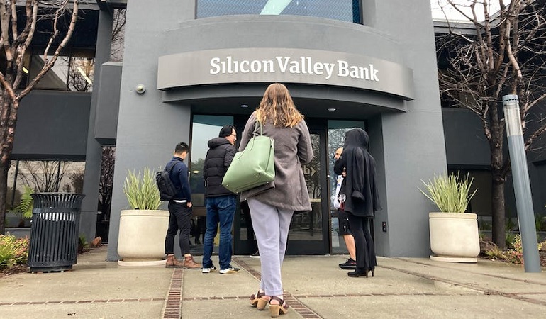 ধসে পড়লো যুক্তরাষ্ট্রের সিলিকন ভ্যালি ব্যাংক