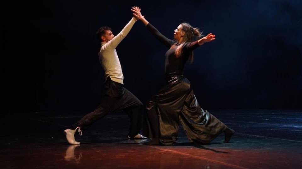 iicalgeri's tweet photo. Buongiorno!
Eravamo presenti alla cerimonia di apertura e saremo presenti alla cerimonia di chiusura il 13 marzo ore 18.30.
Ci vediamo 😊
#SpellboundContemporaryBallet
#marioastolfi https://t.co/TiK5ajbxXy