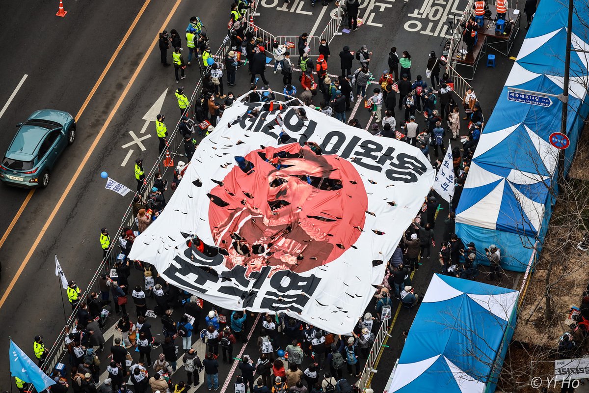 Zeitgei35187159's tweet image. 2023.03.11.17:00 대한민국 서울시
친일역적 윤석열을 몰아내자! 
윤석열퇴진-김건희특검 30차 촛불대행진