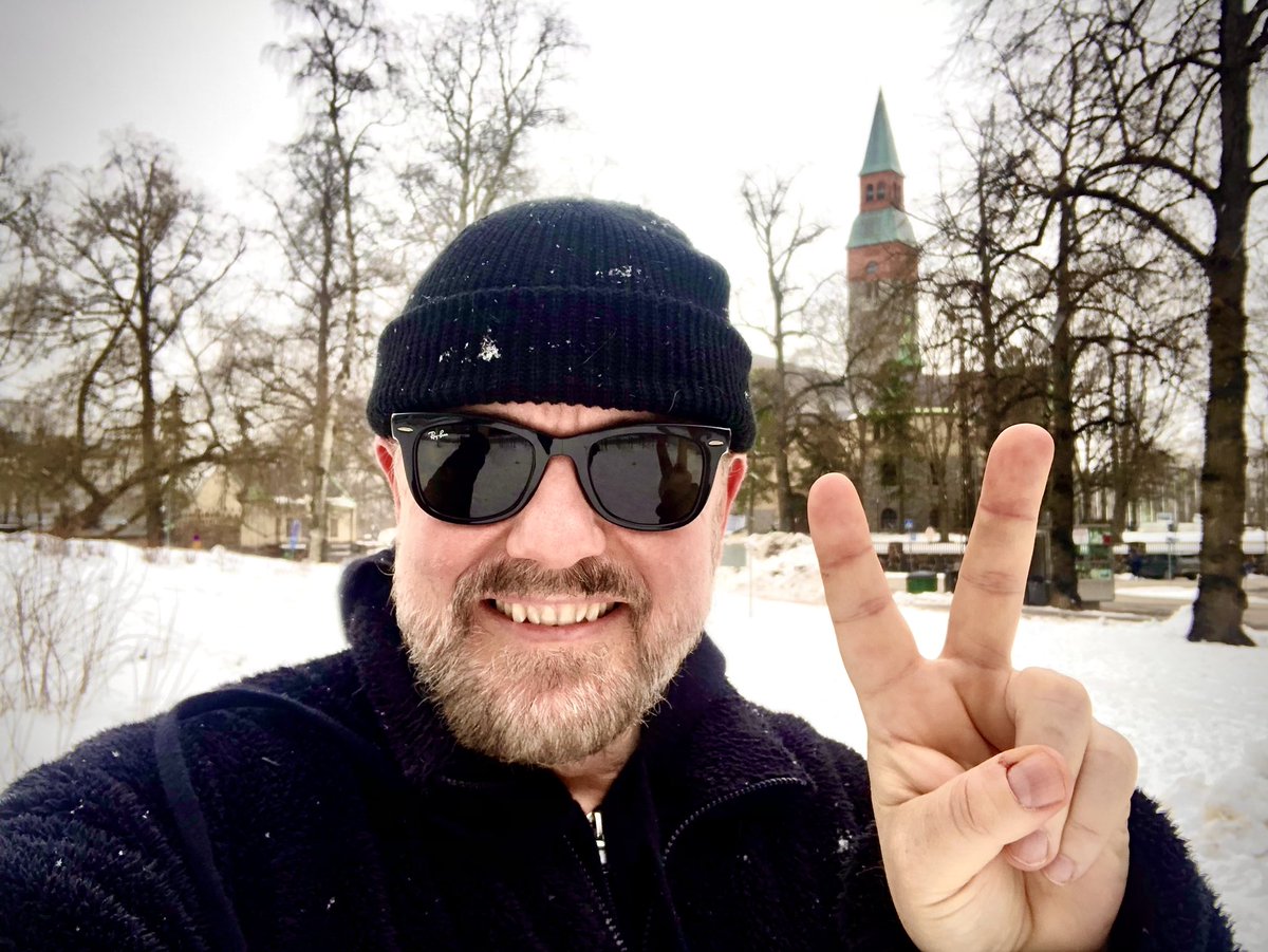 RT @rickygervais: Hello from Helsinki #Armageddon https://t.co/IINT3exscD