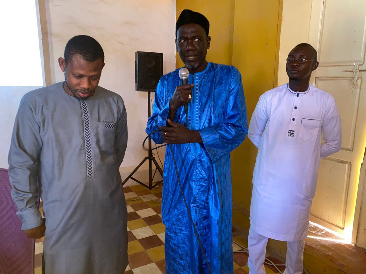 Itie_Senegal's tweet photo. @Itie_Senegal présentement à Gandiol pour un forum communautaire sur les résultats des Rapports ITIE 2021 et Semestre 1/2022 @EITIorg @AwaMCollSeck @diawara_marieme @badara_paye https://t.co/d9qr5S9wbu