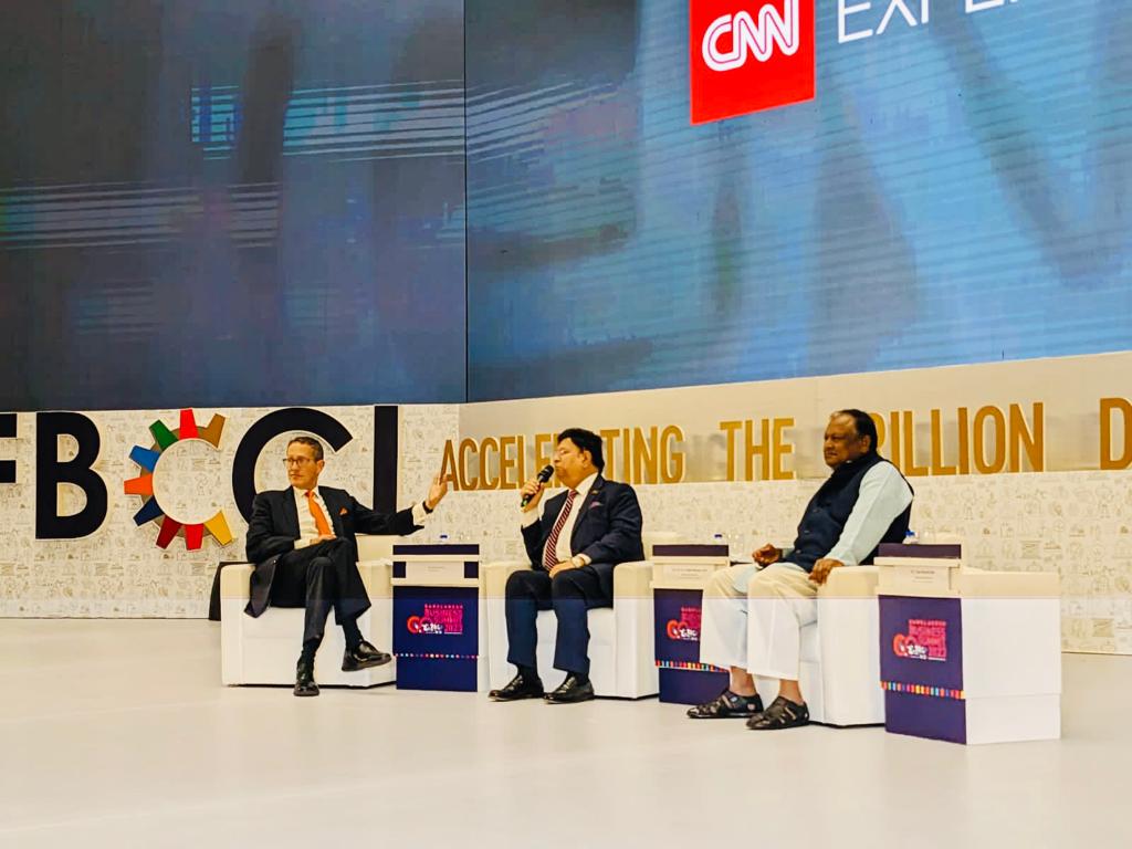 BDMOFA's tweet photo. #CNNexperience session and #fireside_chat hosted by renowned anchor & #CNN editor at large Mr. Richard Quest during BBS-2023. Participated by Hon. Foreign Minister and Hon. Commerce Minister. @BDMoFA is working closely with FBCCI, MINCOM & BIDA in this event. #ITIT #ICT https://t.co/UCS3dajfQy