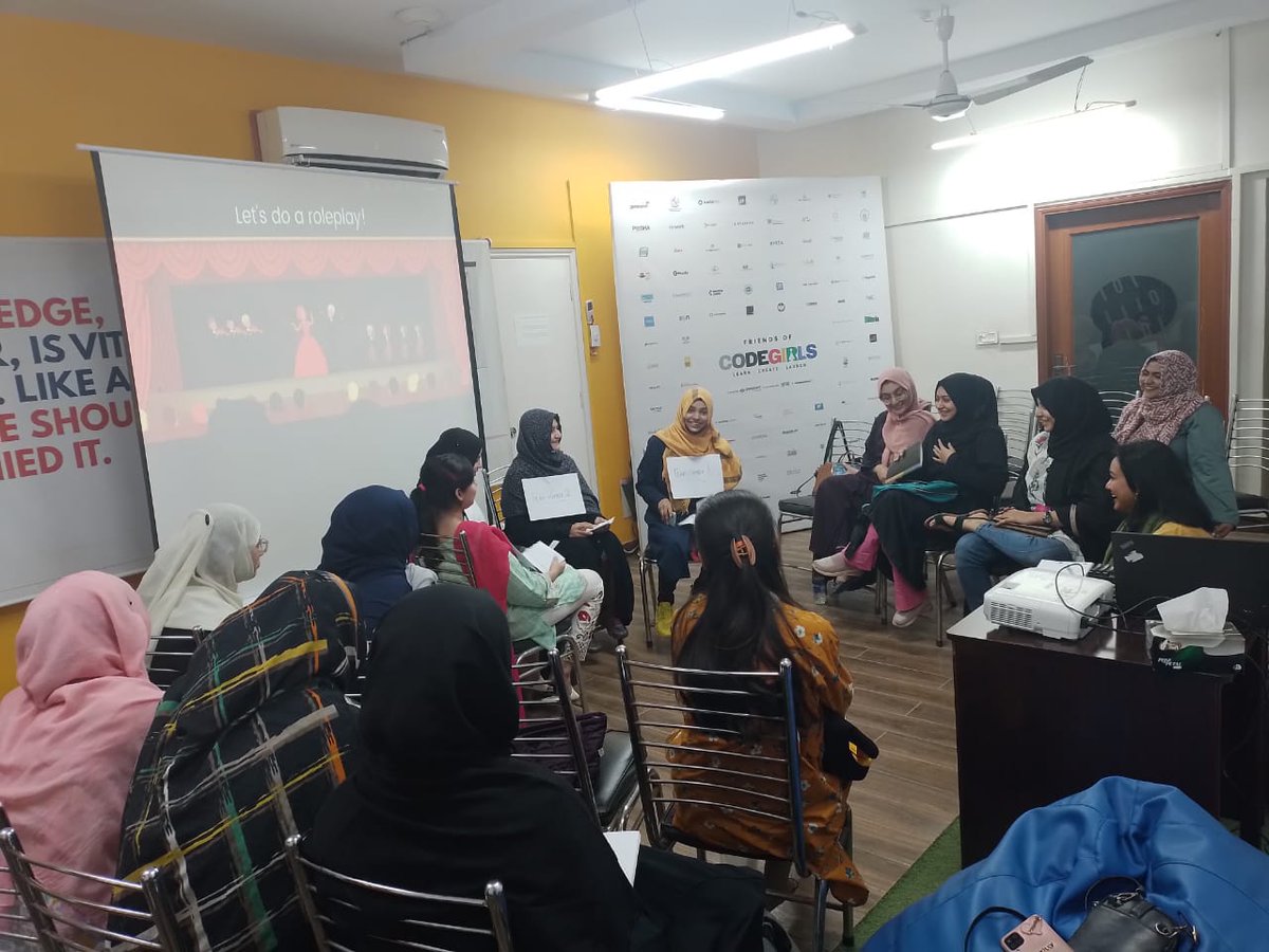 CodeGirlsKhi tweet picture