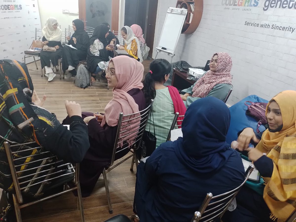 CodeGirlsKhi tweet picture