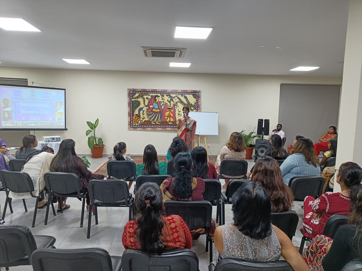 #EoILuanda & #IndianWomenForumAngola celebrated #InternationalWomensDay2023 with #HealthWorkshop #music #dancing #singing #poetry #speech #Games

#IYOM2023 
@PMOIndia @MEAIndia @iccr_hq @DrSJaishankar @M_Lekhi @MOS_MEA @AmbVMKwatra @MinOfCultureGoI @angola_Mirex