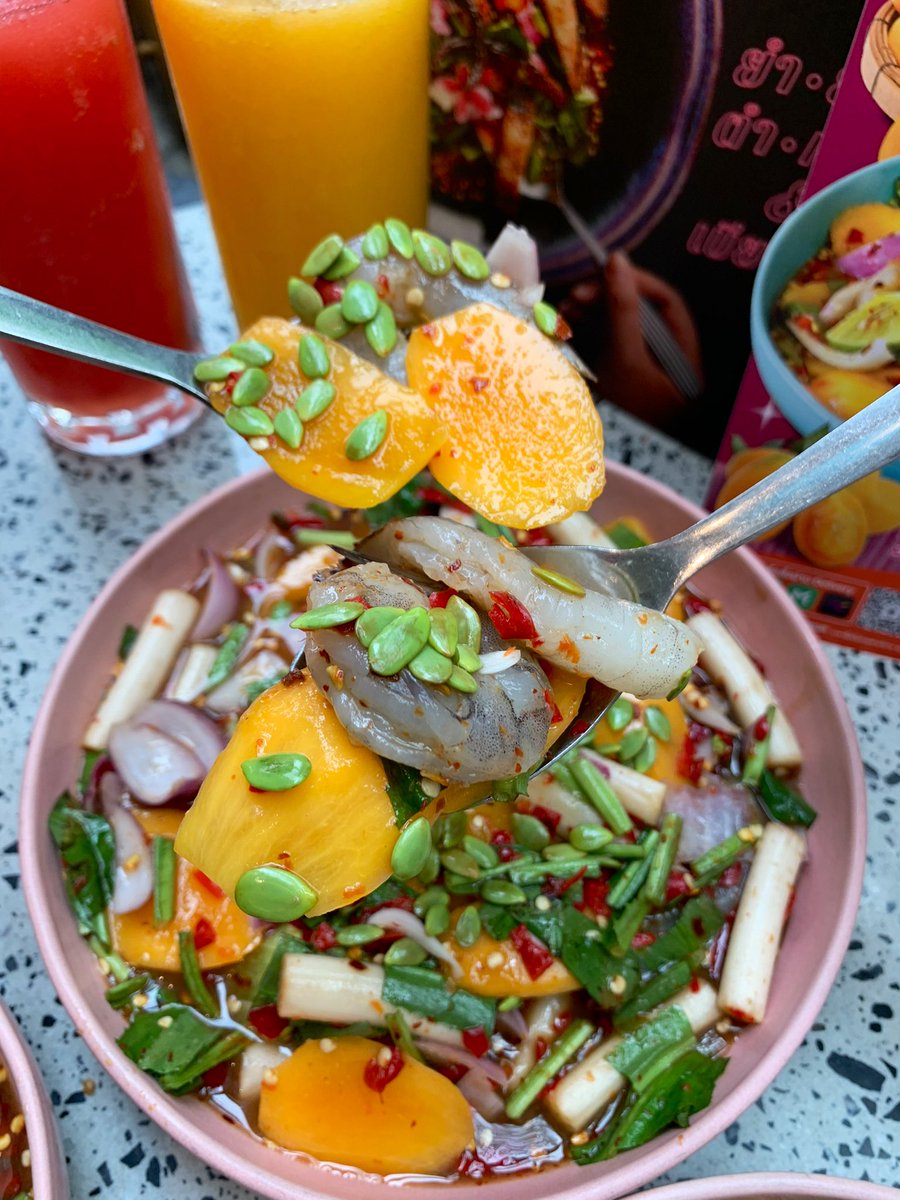 eatwithpanida tweet picture