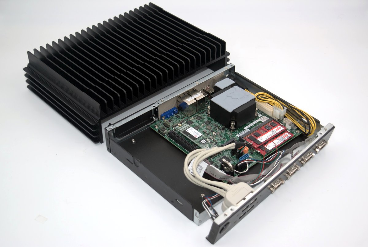 Fanless cooling overkill for once anandtech.com/show/18744/sup…