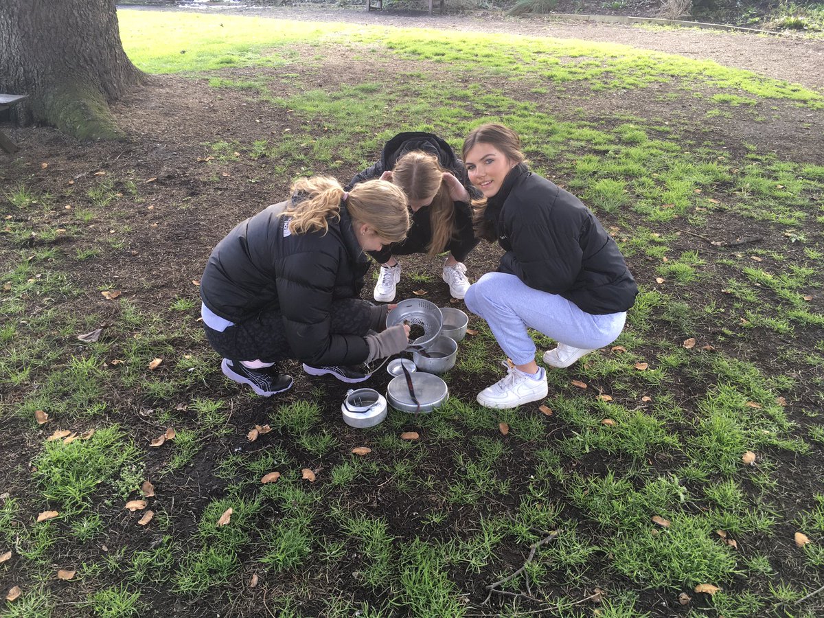 QueensDofE's tweet image. DofE season is starting @TheQueensSchool #adventure @ChallengeEx #Independence #resilience