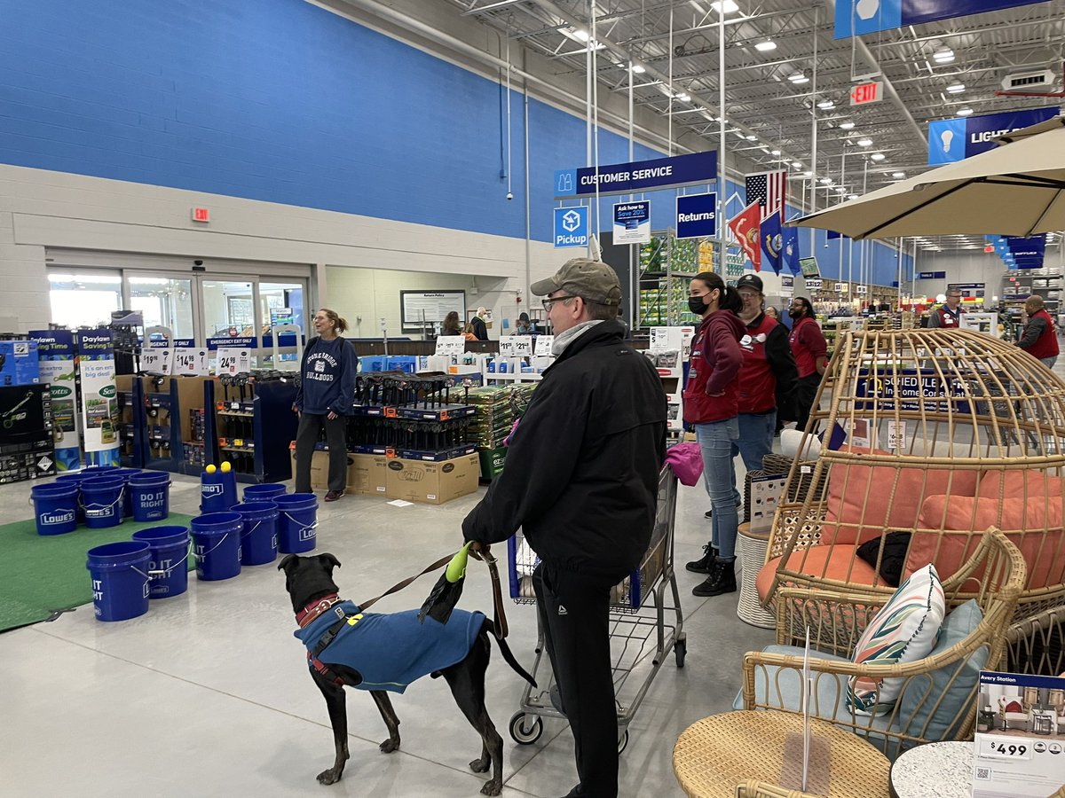 3154Lowes's tweet photo. #bucketballchallenge come join in all the fun at a chance to win $50 Giftcard with us here at Leesburg!!! @BenitoKomadina @SimonClarke1290 @urbanoken @DustinCornell5 @MikeJDemps https://t.co/9iRoHmsPct