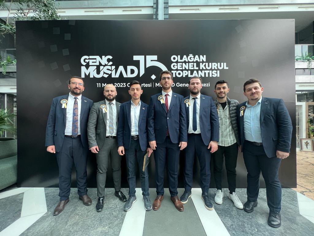 gmsakarya's tweet photo. Genç MÜSİAD 15.Genel Kurul’una Başkanımız Melih Atasoy, YK Üyelerimiz ve Üyelerimiz, önceki dönem Bşk. Enes Boz katılım sağladı. 

Yeni dönem Başkanımız @CahitErtemel ve ekibini tebrik eder, yapmış olduğu değerli hizmetler için @FurkanAkbal başkanımıza ve ekibine teşekkür ederiz. https://t.co/KuFAAEa2k0