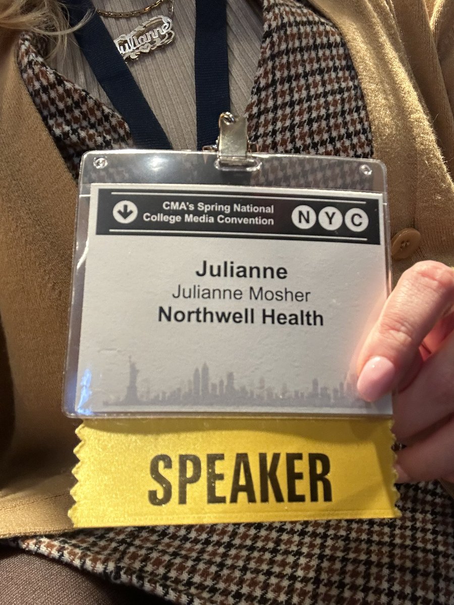 juliannevmosher's tweet photo. 10 years ago, I was a community college kid at #CMANYC23. This year, I was asked to come back and create my very own panel! If you told the girl in the last pic here she’d be talking in front of hundreds of other students a decade later, she’d never believe you. #fullcirclemoment https://t.co/jQvOaZSg6t