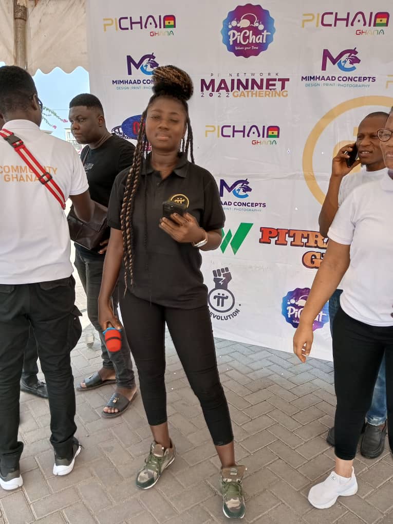 PiNetwork24X7's tweet photo. #PiNetwork Expo being organized by @pichainmall Ghana going on in Ghana now.
Goods and Services are being sold for $Pi.
@PiChainMall_Gh
#UptoDate #PiChainMall #PiServices https://t.co/An56OB83q4