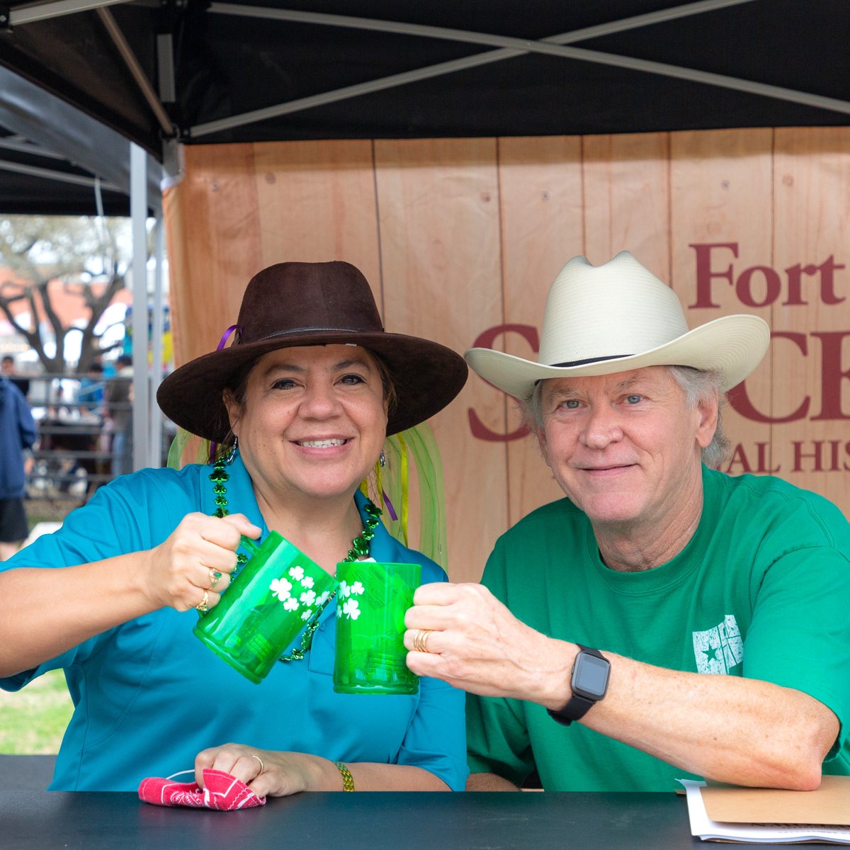 MuleAlley's tweet photo. Come celebrate Luck O' The Stockyards with us on March 17th! Head over to the Livestock Exchange Lawn for $5 drafts, live music, giveaways, and other events.
To learn more, click the link in our bio.
#CowtownGoesGreen #SpringBreakaway #LifeOntheAlley https://t.co/4fmNcyDM3v