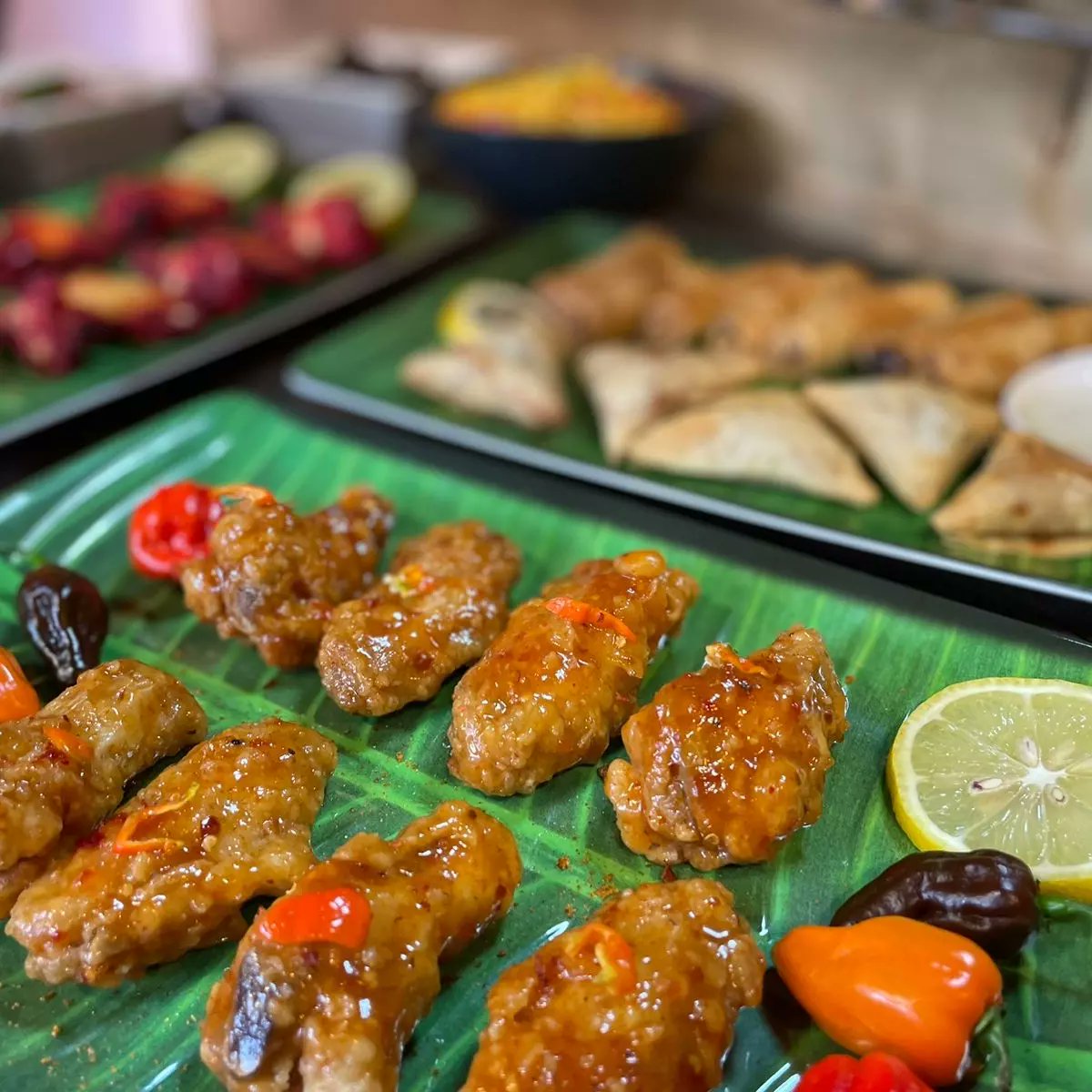 spicyshackuk's tweet photo. Spicy Shack Naga Wings๐ถ๐ถ๐ถ๐๐๐พ
Deep fried chicken wings coated in our special Naga chili source.
Lip burning, finger licking good ๐๐๐พ
#spicyshack #asianstreetfood #nagawings #bbqwings #chickentikkamasala #chickenjalfrezi #lambbhuna #yummyfood #brunch #Amazingfood #foodpic https://t.co/8M3LixCbY0