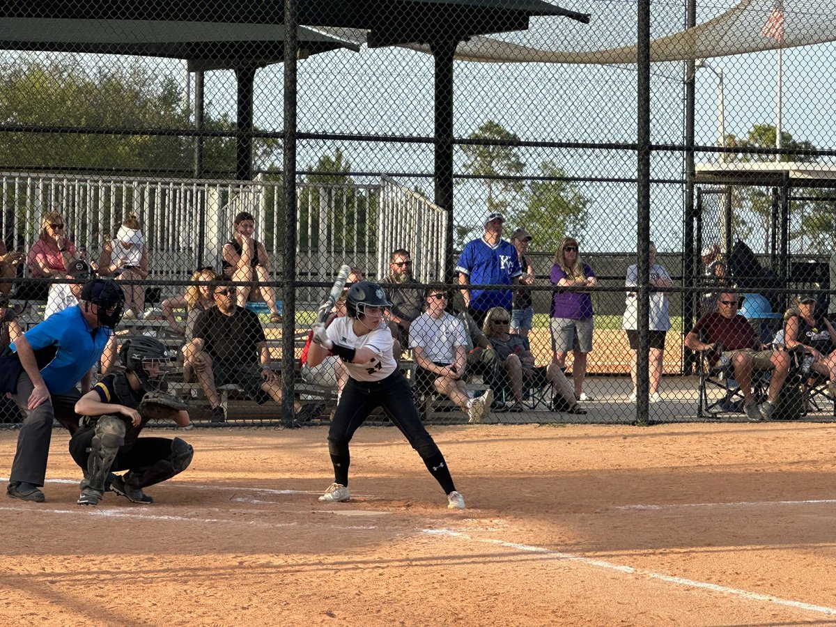Dordt Softball tweet media