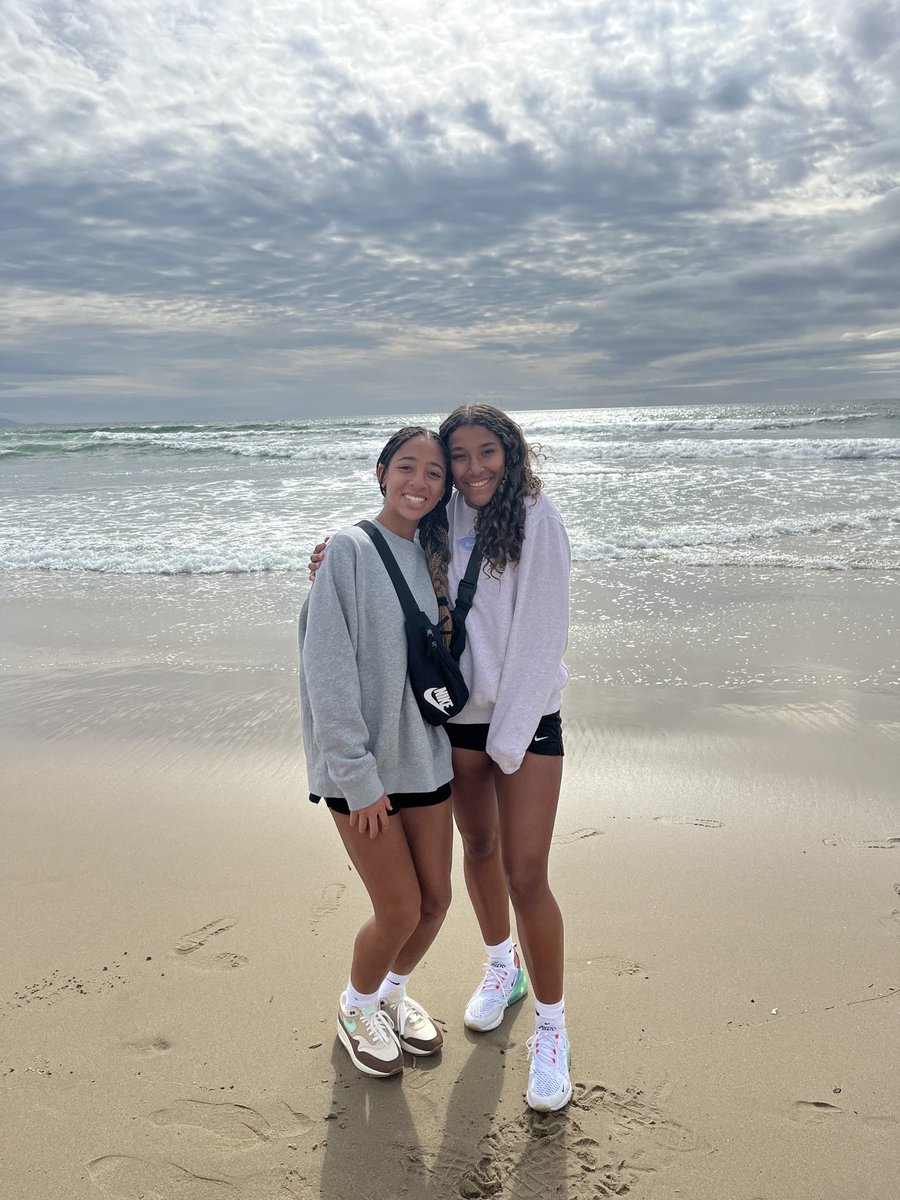 kaiaaliyahprice's tweet photo. Best week with the best people!! Thank you @USYNT. Forever grateful #oosa ❤️🤍💙.  @TopDrawerSoccer @ConcordeSoccer @Concorde07G @PrepSoccer https://t.co/ilWm7a2KzG