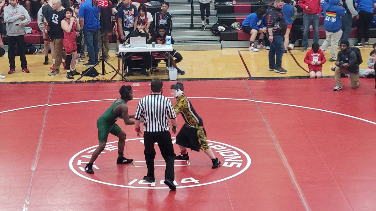 SCIENCEwithKedz's tweet photo. @PagePanthers wrestlers are doing great at the Van Dyke Invitational today. #wearelamphere https://t.co/dsYoVDXwLU