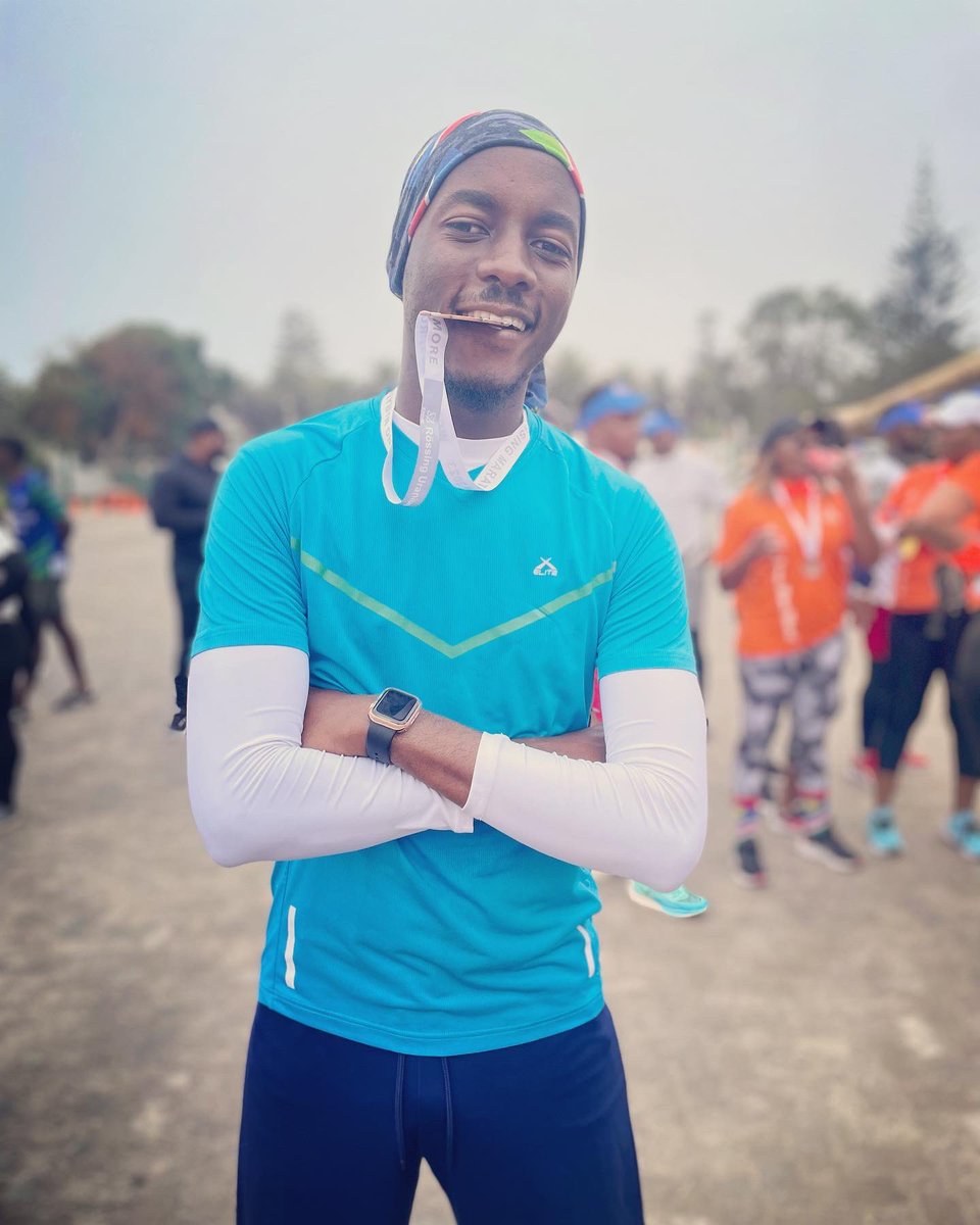 iamtuikila's tweet photo. Worry Less, Run More ..  that was the theme 🎖️🏃🏾
#RössingMarathon
#NewPB
#weKeepIt💯 https://t.co/3dwu4LTKr7