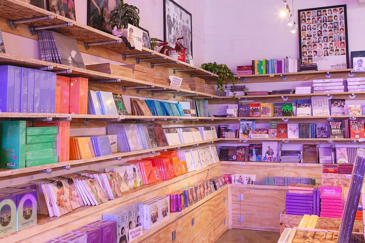 SarangHelloSF's tweet photo. Come visit our beautiful new location at 2050 Taraval st, San Francisco! ✨ #kpop #kpopbayarea #bayareakpop #sfkpop #kpopsf #kpoptwt #kpopstore https://t.co/qM0jDiiPpc