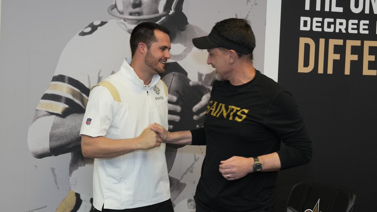 Done Deal: @DerekCarrQB signs with the #Saints ⚜️