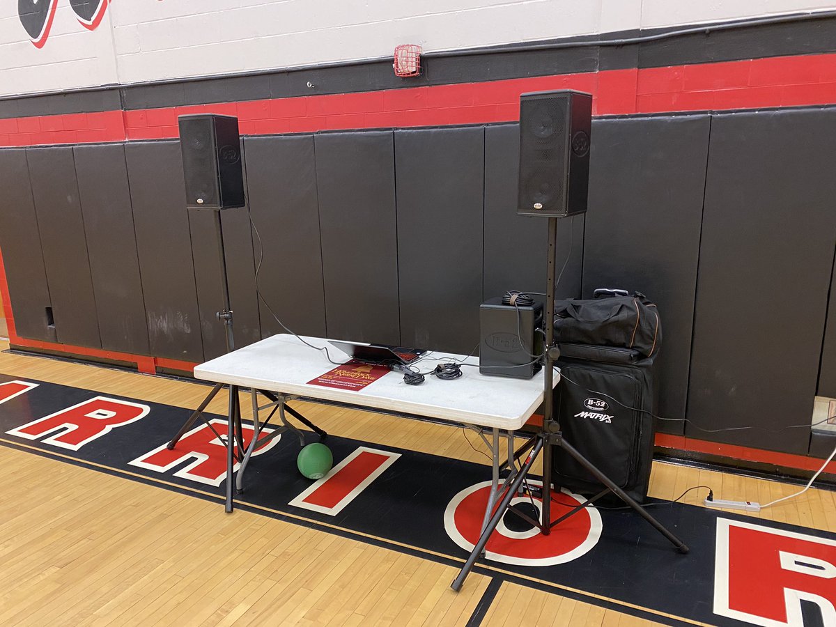 LichtChad24's tweet photo. I was given the opportunity to DJ tonight’s 7th grade activity night at the (@EFMSWarriors) Elizabeth Forward Middle School. It was a great night full of fun! Thank you to the EFMS PTO for asking me to come out! 
#EFMS #DJ #ActivityNight https://t.co/qpqqfwaiWb