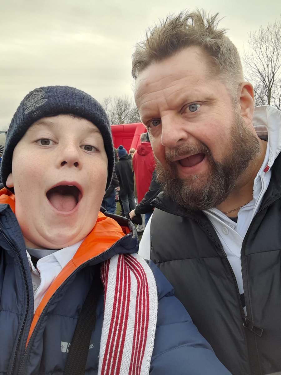 St_Annes_Church_Worksop tweet media