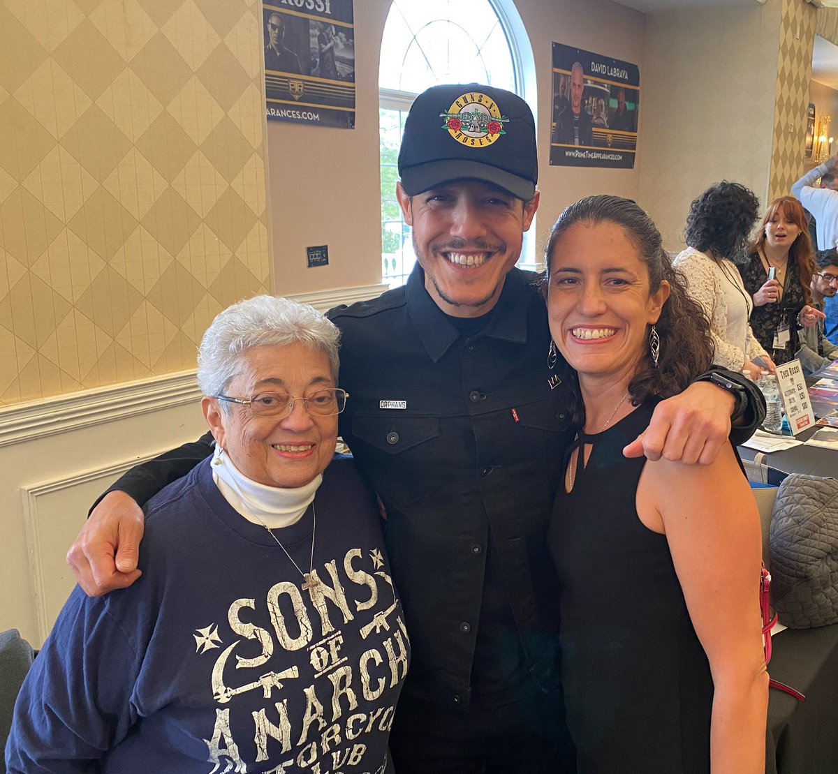 KrisFatsy's tweet image. JUICYBOY! Always great to see @Theorossi #MonsterManiaCon #SOA #sonsofanarchy