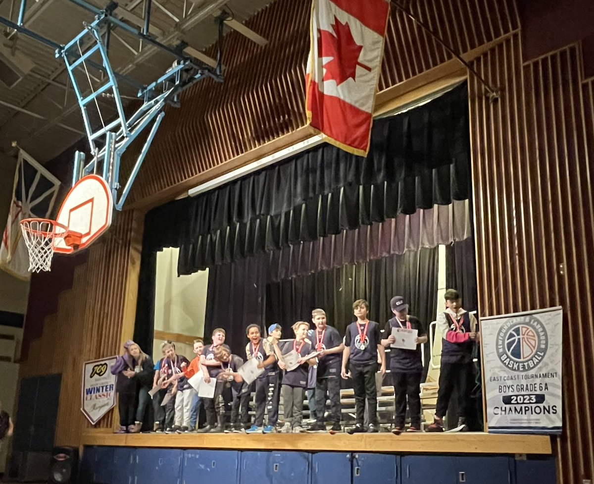 Ms_JSears's tweet photo. Now this is school spirit!!!🎉 So much excitement celebrating the @cowanelementary Gr 6 boys basketball team winning the East Coast championship &amp; raising their banners🏅🏀 @CareenPE https://t.co/omaSWE1SsE