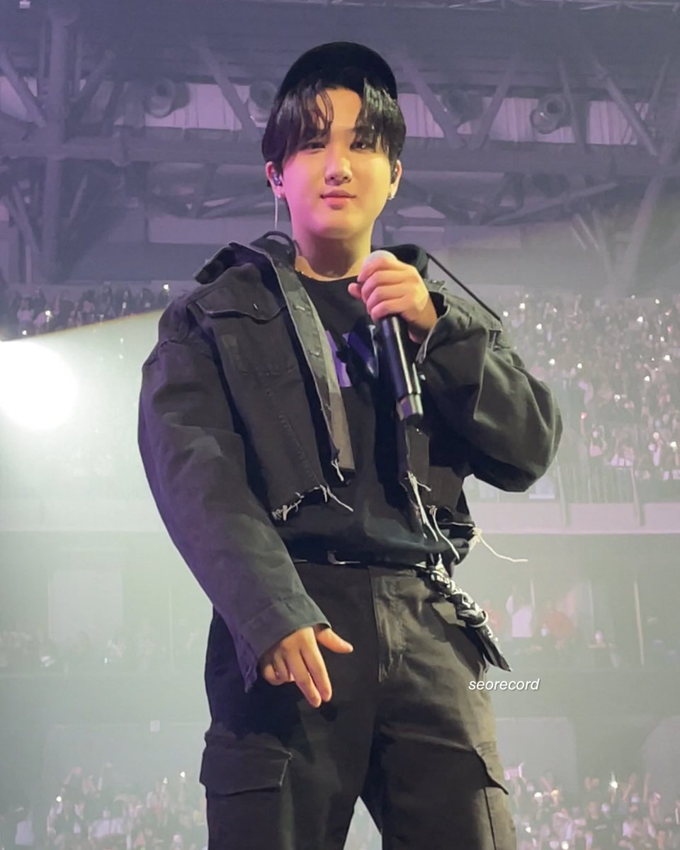 seorecord's tweet photo. the most beautiful #changbin 🤍 https://t.co/5EomVwcka2