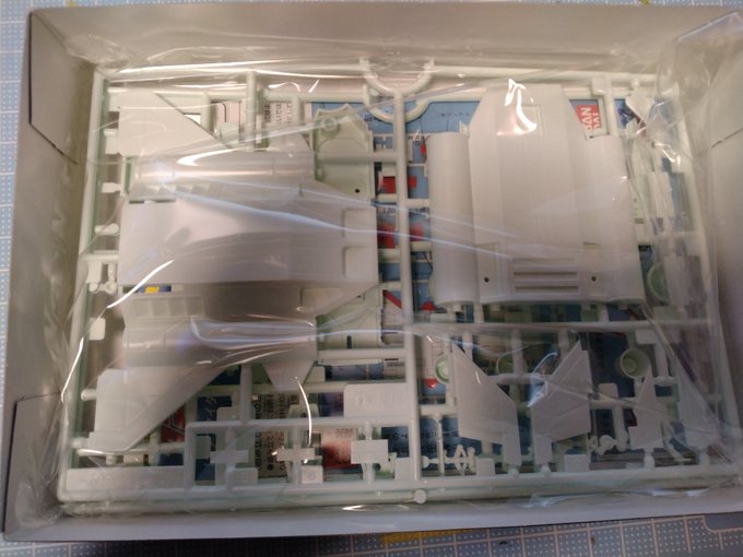 旧キットを開けるワクワクは何回目でも変わらないのだ 