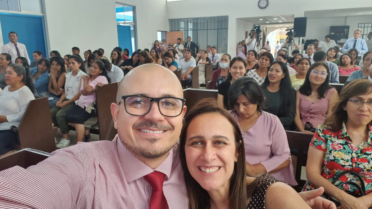 DaviReisLopes's tweet photo. Iniciamos las conmemoraciones 76 aniversario @ClinicaGoodHope  y 2 aniversario del Servicio Social Adventista Good Hope. En el año 2022 fueron 17 mil atenciones gratuitas a los más necesitados, 8.650 niños vulnerables empadronadros - proyecto social🙏🙏🙏 Servir Sanar Salvar https://t.co/Vx5RnjfLl9