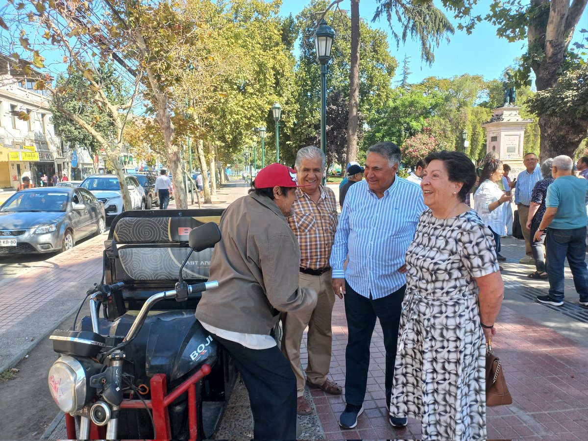 KenoOrtega's tweet photo. Hoy Carmen Frei estuvo en San Bernardo recorriendo la comuna y conversando con vecinos y vecinas que se suman a la construcción del #ChileQueQueremos #carmenfrei B9 https://t.co/6WCFjdsjRR
