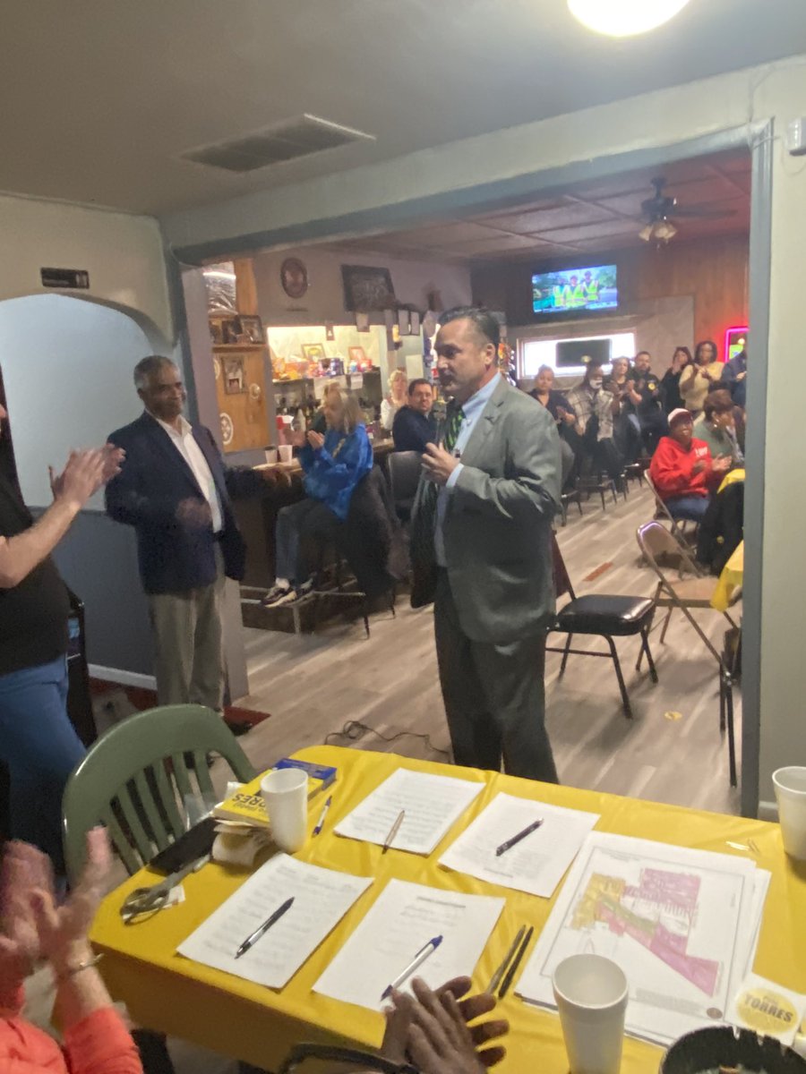 gomcdermott's tweet photo. Great turnout for Councilman Pete Torres’ (2nd Dist) kick off breakfast! He’s been a great elected official and is a former police officer in the @cityofhammond. Here’s the mayor @tommcdermottjr introducing him! #INDems #VOTE https://t.co/V8Z52l1tp2