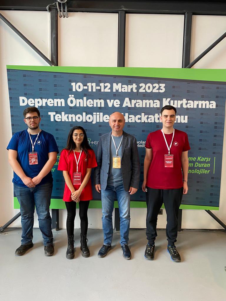 atlasunv's tweet photo. Mühendislik ve Doğa Bilimleri Fakültesi ile Tıp Fakültesi öğrencilerimiz İstanbul Teknokent’in düzenlediği, Rektör Yardımcımız Prof. Dr. Engin Gülal’ın mentor olduğu Deprem Önlem ve Arama Kurtarma Teknolojileri Hackatron’una katıldı. İlk 8’e giren takımımız derece için yarışıyor. https://t.co/xqUMHjbjvA