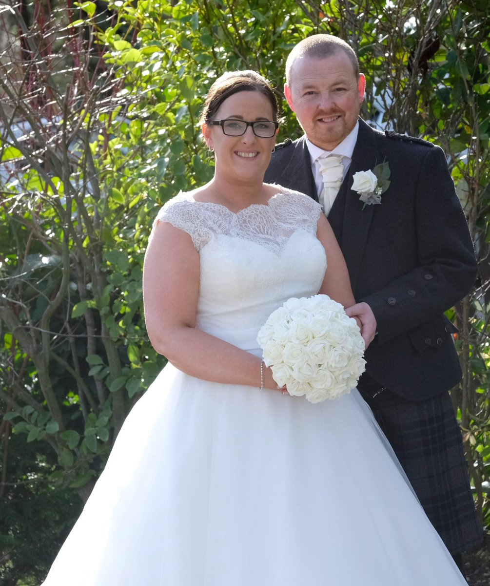 c3kdd's tweet photo. 5 years ago today we said “I do” 💙💚 https://t.co/zftNqThnFH