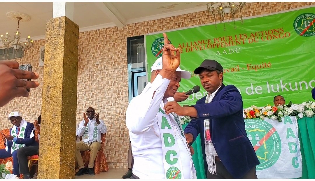 aadc_officiel's tweet photo. AADC|KINSHASA|: le 11 mars 2023

     Cérémonie d'investiture du comité de gestion de la fédération de LUKUNGA 

       AADC VICTOIRE ✌️! VICTOIRE ✌️! VICTOIRE ✌️!
@fatshi13
@Presidence_RDC 
@CMbosoNkodia 
@dkadimaofficiel 
@lusakuenoc https://t.co/d910o0zgDU