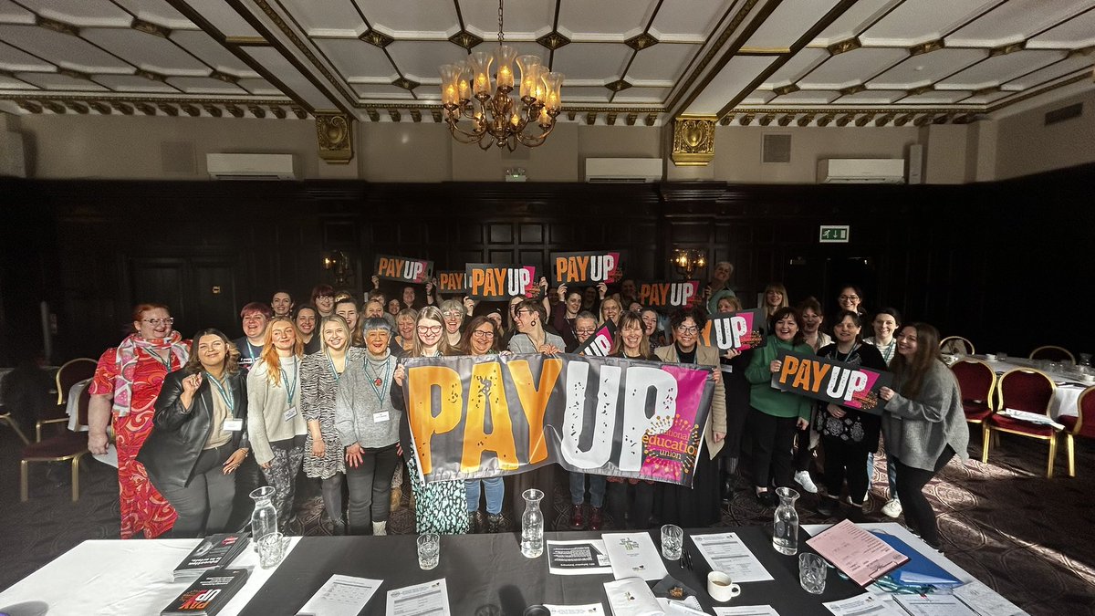 BethFarhatNEU's tweet image. Massive respect ✊🏼 to Emma Elaine and Annie, our women’s organising forum members. They have worked hard to bring us this event and build our regional women’s network. Great to have our national exec members Emma, Amy, Nicola and Sarah with us today also! Great team work.