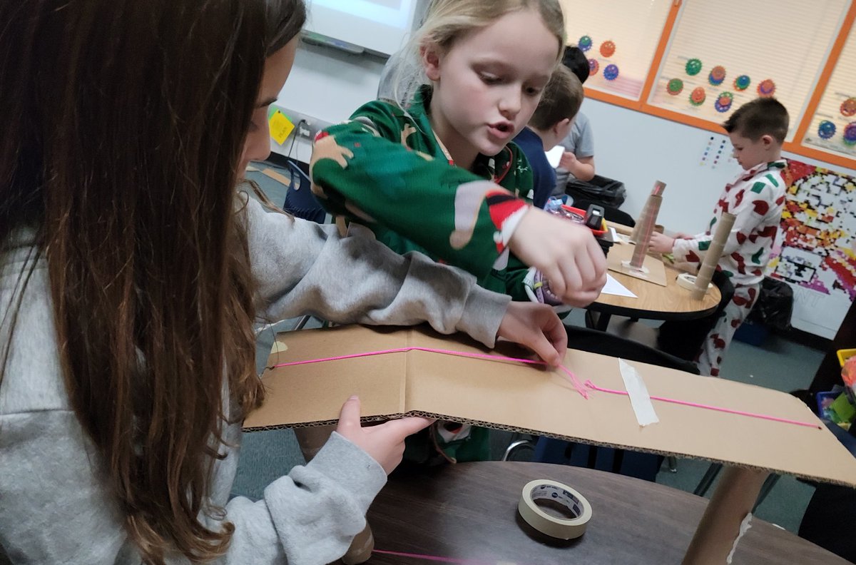 SinisiJen's tweet photo. All hands were on deck in third grade as students used their civil engineering skills to  create arch, beam, or suspension bridges. https://t.co/wdbYAkbDAh