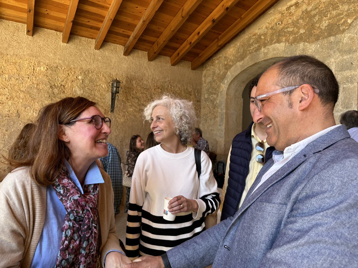 PopularsInca's tweet photo. Trobada dels @PopularsInca a #SonBordils carregam piles per Recuperar Inca, més units i forts que mai.
#Inca necessita un projecte de solucions reals.
🔵Tenim tots els ingredients i l’equip perfecte per tornar l’esplandor a la nostra ciutat.
#RecuperamInca #IncaPP https://t.co/o5ZoFBtskD